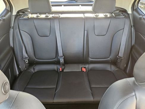 Used 2024 Buick Encore GX Sport Touring image 35