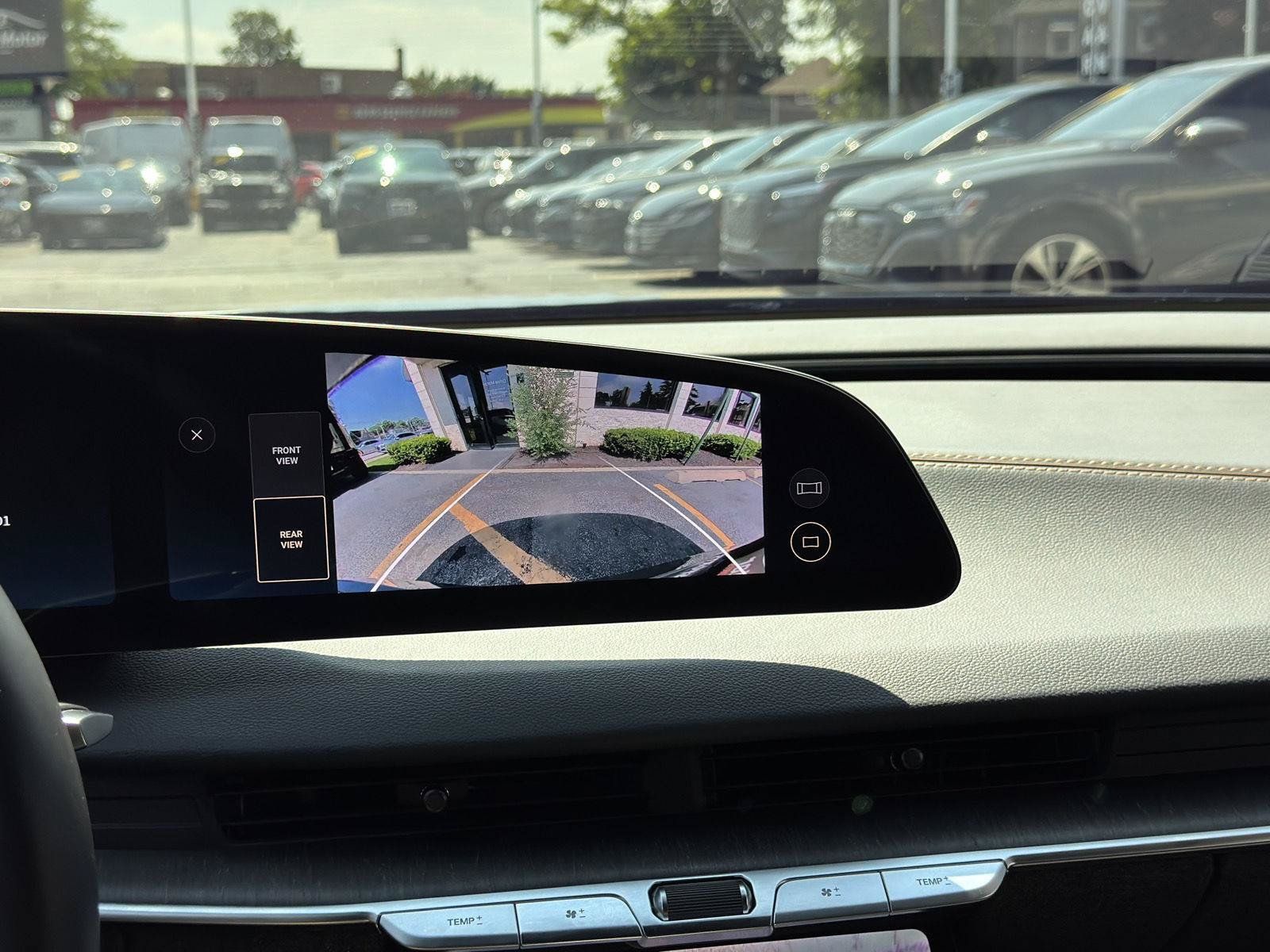 Used 2025 Lucid Air Touring AWD/4WD image 31