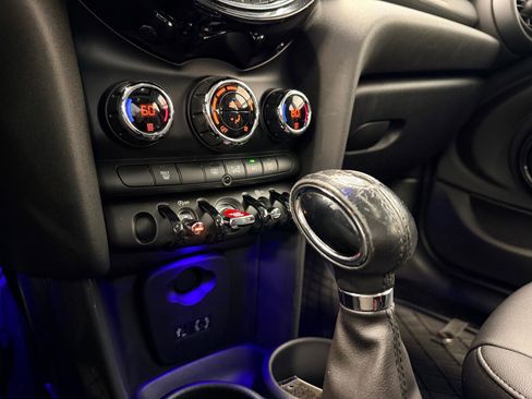 Used 2016 MINI Cooper 4-Door Hardtop FWD image 32