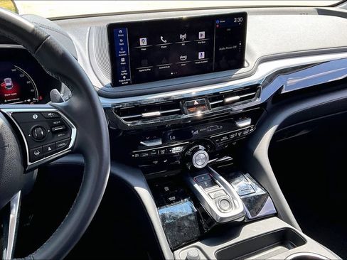 Certified 2026 Acura MDX w/ Technology Package FWD image 8