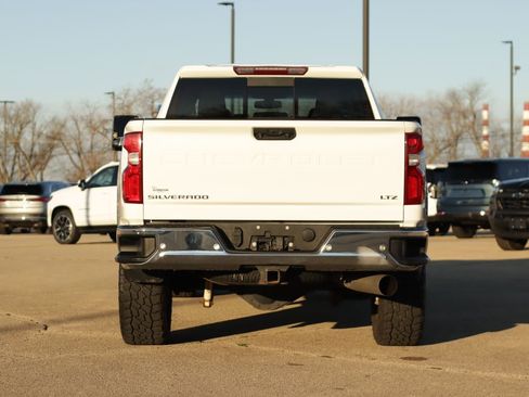 Used 2021 Chevrolet Silverado 2500 LTZ w/ LTZ Plus Package AWD/4WD image 6