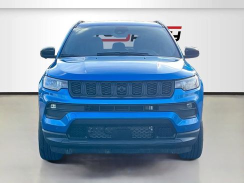 Used 2024 Jeep Compass Latitude AWD/4WD image 2