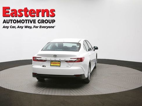 Used 2025 Toyota Camry LE FWD image 36