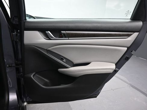 Used 2020 Honda Accord EX-L image 38