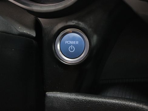Used 2024 Toyota Sienna XLE Woodland Edition AWD/4WD image 18
