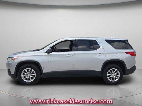 Used 2019 Chevrolet Traverse LS FWD image 3