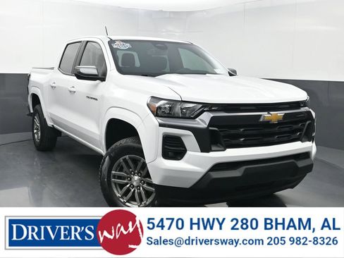 Used 2024 Chevrolet Colorado LT w/ LT Convenience Package image 1