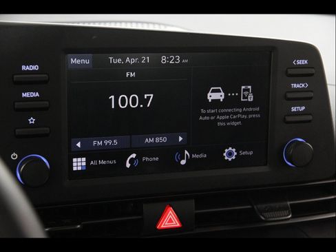 Certified 2025 Hyundai Elantra Sport FWD image 10
