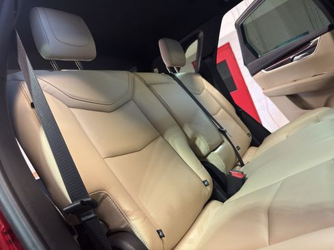 Used 2018 Cadillac XT5 Luxury w/ Driver Awareness Package FWD image 28