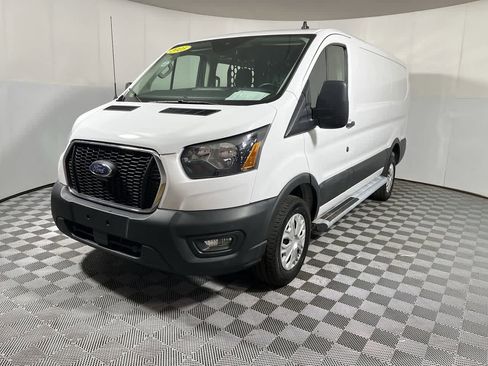 Used 2025 Ford Transit 250 Low Roof w/ Exterior Upgrade Package RWD image 4