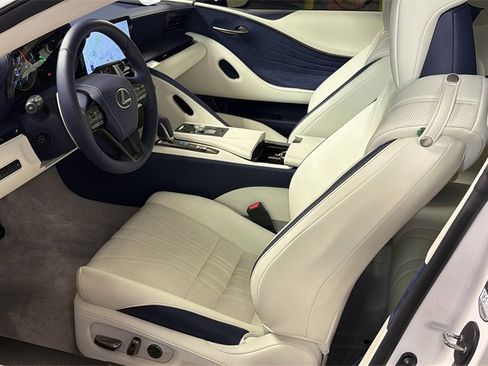 Certified 2025 Lexus LC 500 Coupe image 17