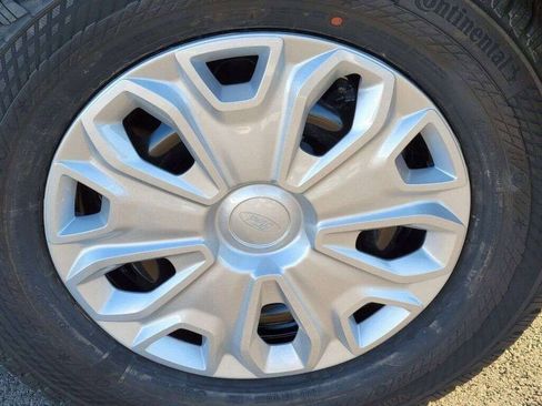 Used 2023 Ford E-Transit Medium Roof w/ Interior Upgrade Package image 17