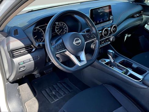 Used 2024 Nissan Sentra SR FWD image 12