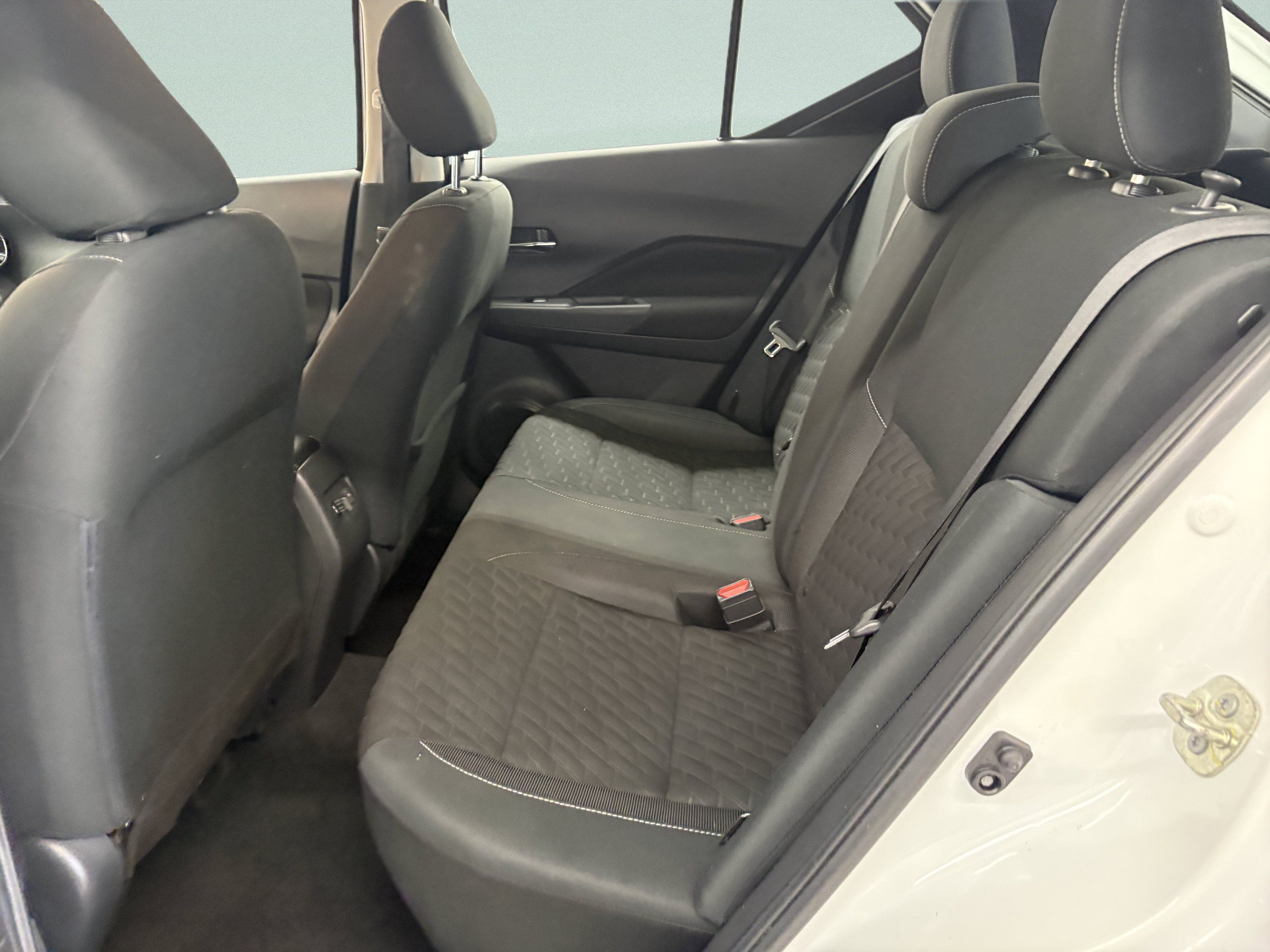 Used 2021 Nissan Kicks SV FWD image 12