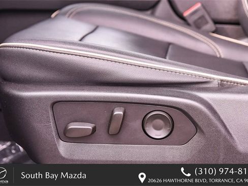 Used 2023 Chevrolet Suburban Premier image 23