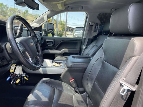 Used 2017 Chevrolet Silverado 2500 LTZ w/ Duramax Plus Package image 16