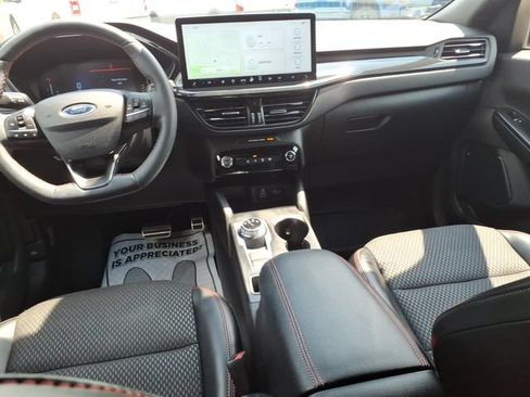 Certified 2024 Ford Escape ST-Line w/ Tech Pack #1 AWD/4WD image 10