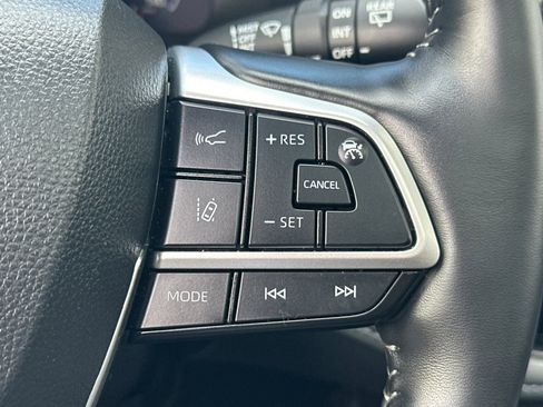 Certified 2026 Toyota Highlander Limited image 39