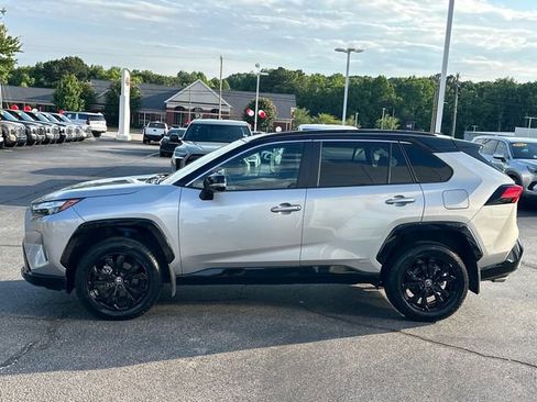Used 2024 Toyota RAV4 XSE AWD/4WD image 6