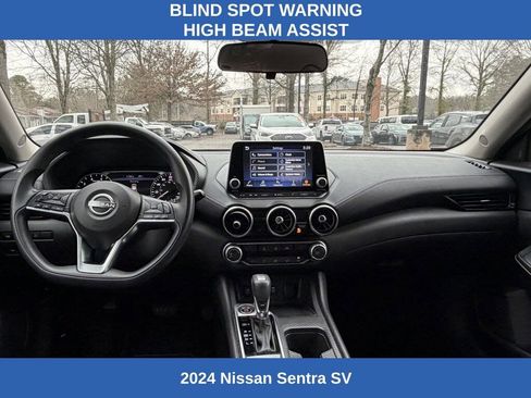Used 2024 Nissan Sentra SV image 9