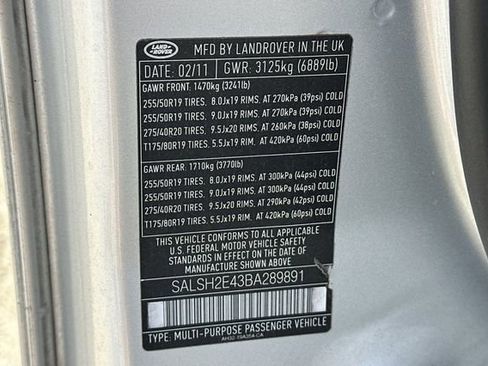 Used 2011 Land Rover Range Rover Sport Supercharged AWD/4WD image 32