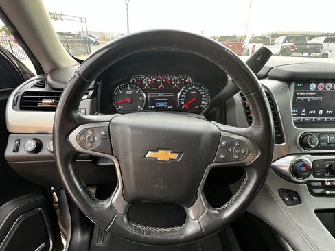 Used 2019 Chevrolet Suburban LT AWD/4WD image 11