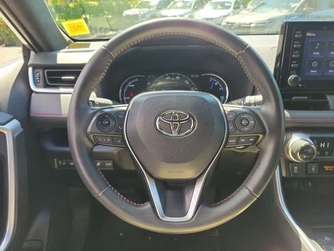 Used 2021 Toyota RAV4 SE w/ Weather & Moonroof Package AWD/4WD image 11