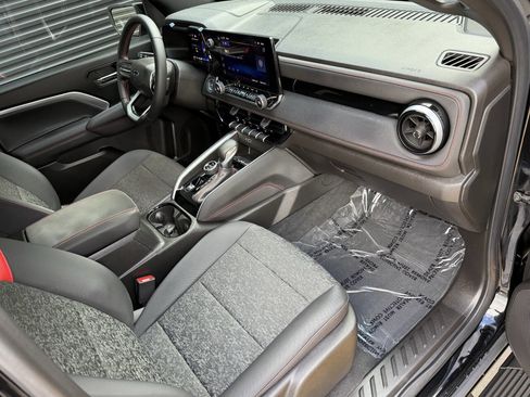 Used 2024 Chevrolet Colorado Z71 w/ Z71 Convenience Package 2 image 21