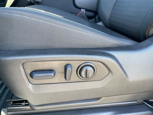 Used 2023 Chevrolet Silverado 2500 LT w/ Convenience Package image 18