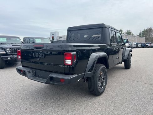 New 2026 Jeep Gladiator Sport image 7