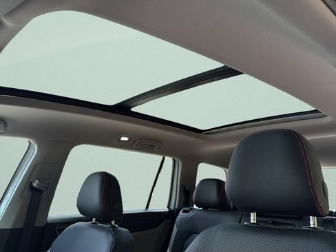 New 2026 Volkswagen Atlas Peak Edition AWD/4WD image 16