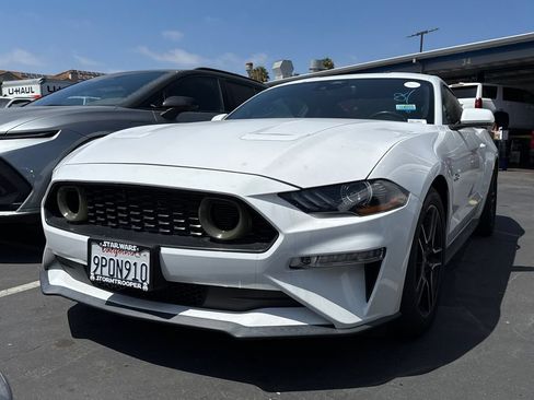Used 2022 Ford Mustang GT w/ Equipment Group 301A RWD image 2