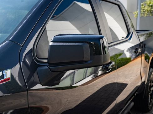 Used 2024 Chevrolet Silverado 1500 LT Trail Boss w/ Convenience Package II image 16