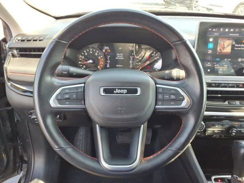 Used 2022 Jeep Compass Trailhawk w/ Trailhawk Convenience Group AWD/4WD image 19