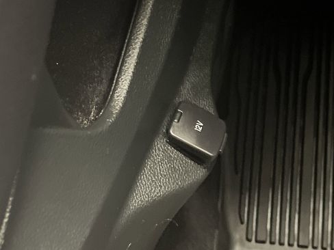 Used 2022 Ford Edge ST-Line image 22