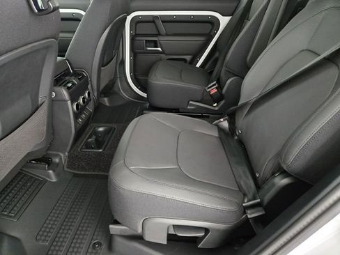 New 2025 Land Rover Defender 130 V8 image 5