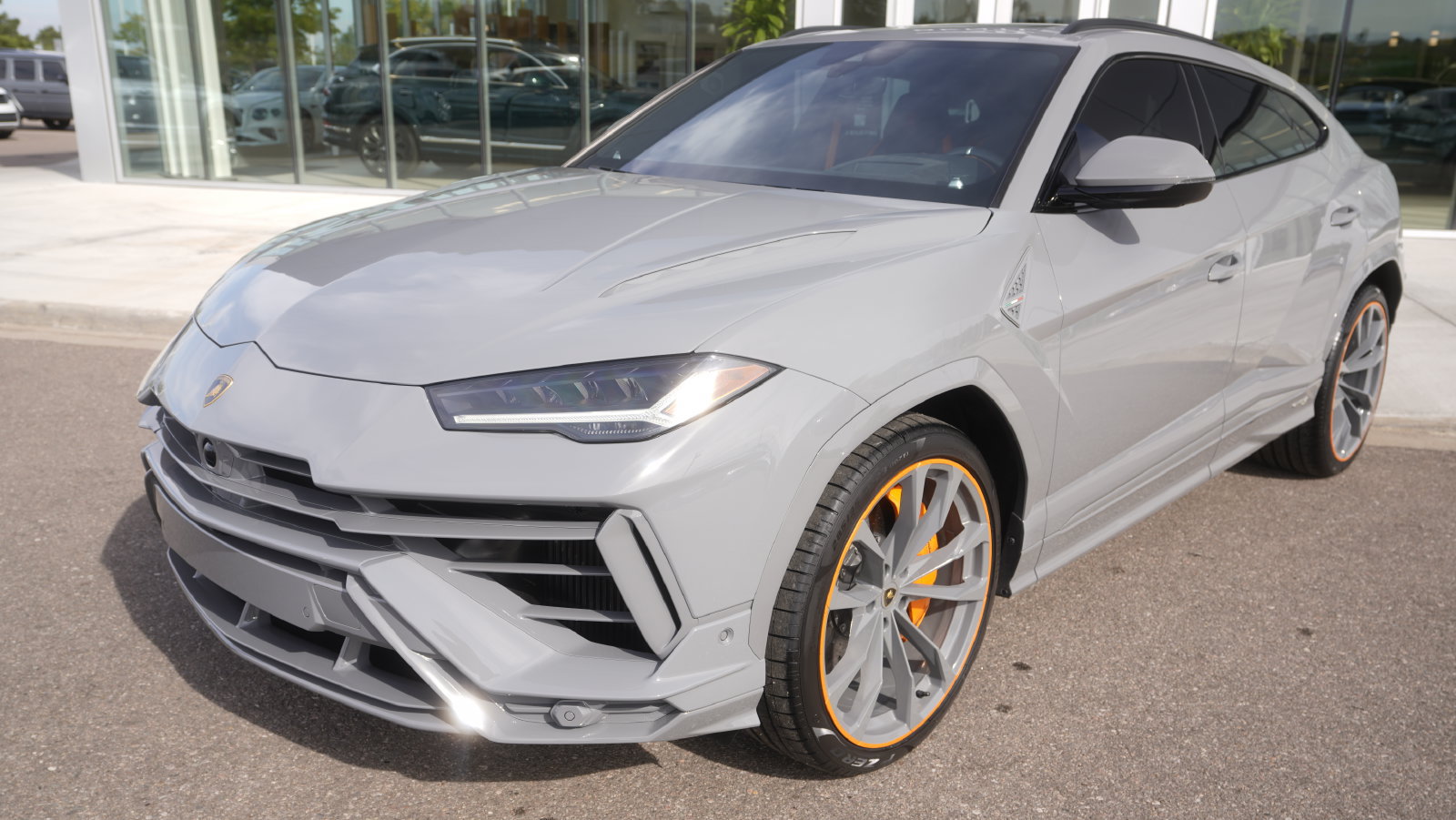Used 2024 Lamborghini Urus S AWD/4WD image 23