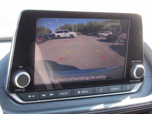 Certified 2023 Nissan Rogue SV image 23