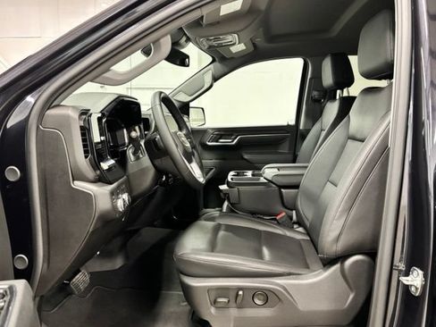 Used 2026 GMC Sierra 1500 SLT AWD/4WD image 16