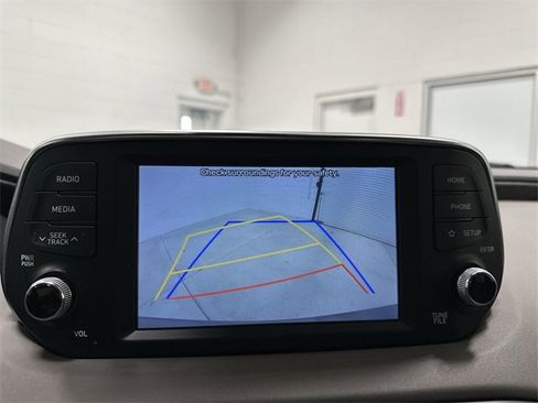 Used 2020 Hyundai Santa Fe SEL image 31