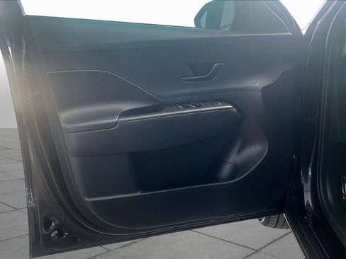 Certified 2025 Hyundai Kona SEL FWD image 23