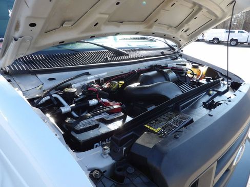 Used 2014 Ford E-150 and Econoline 150 image 32