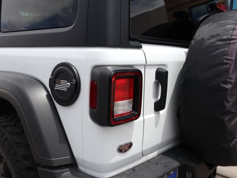 Used 2021 Jeep Wrangler Unlimited Sport AWD/4WD image 18