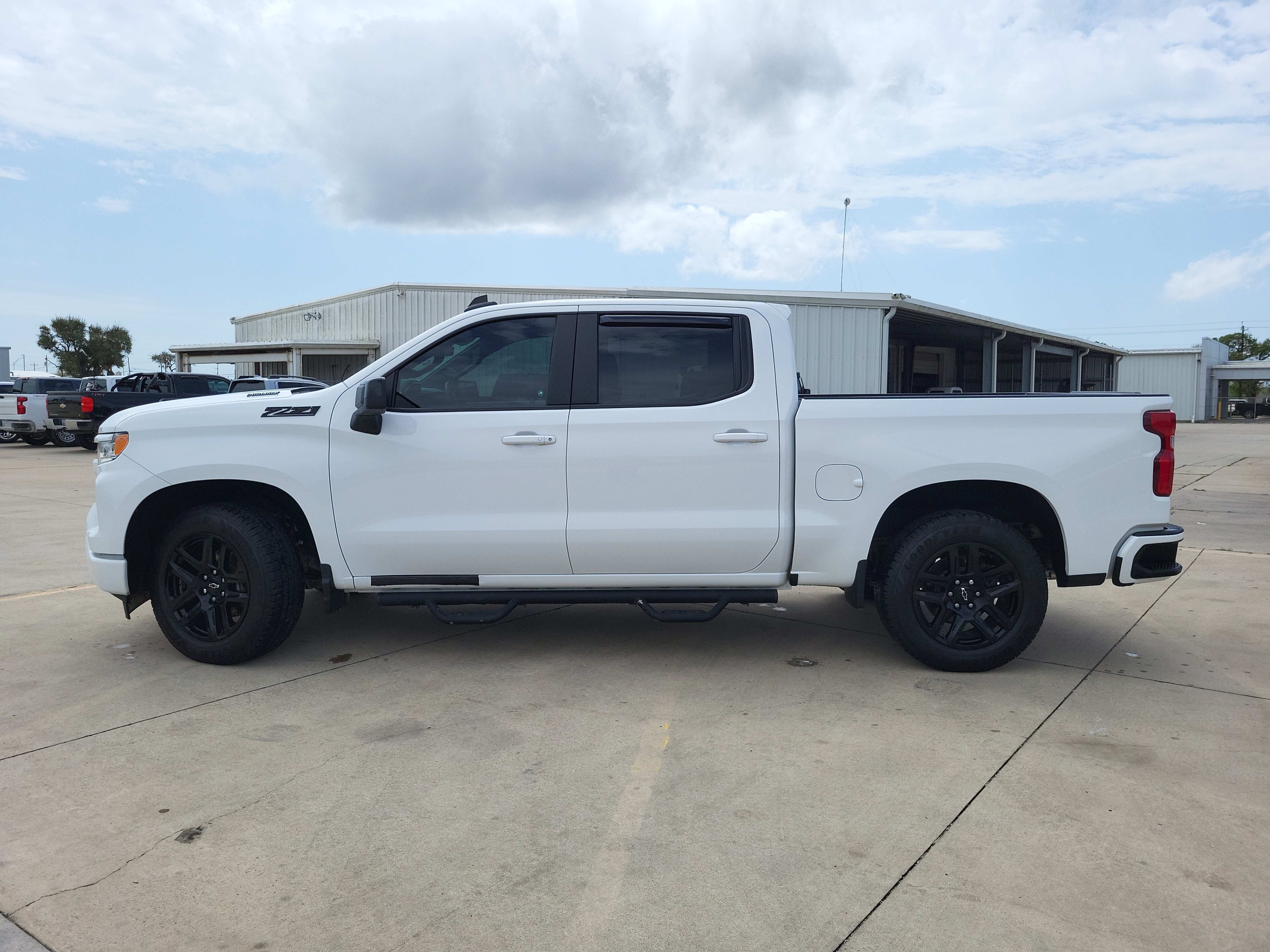 Used 2023 Chevrolet Silverado 1500 RST AWD/4WD image 8