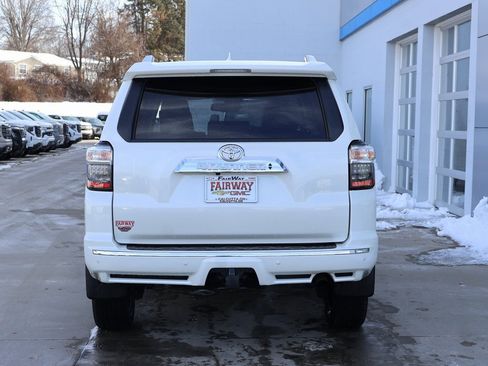 Used 2023 Toyota 4Runner Limited image 9