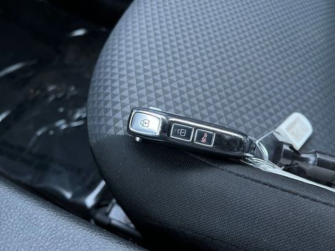 Used 2025 Kia Soul LX w/ LX Technology Package image 21