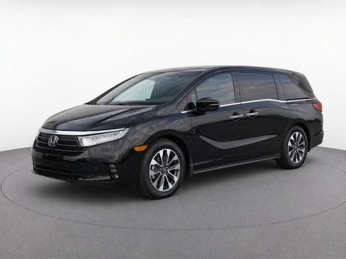 Used 2024 Honda Odyssey EX-L image 3