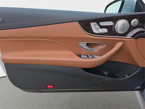 Used 2023 Mercedes-Benz E 450 4MATIC Cabriolet image 30