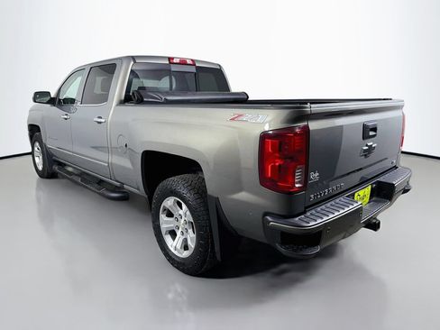 Used 2017 Chevrolet Silverado 1500 LTZ Z71 w/ LTZ Plus Package AWD/4WD image 8