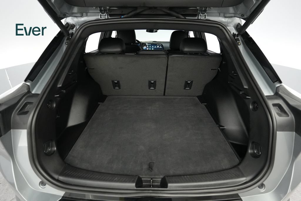 Used 2024 Chevrolet Equinox EV RS FWD image 8